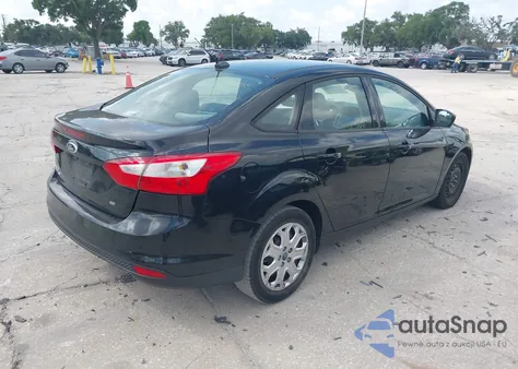 2012 Ford Focus Se z USA, uszkodzony, nr VIN 1FAHP3F25CL221093